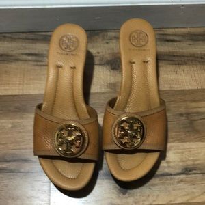Tory Burch Selma Pebbled Leather Slide Wedge 8.5